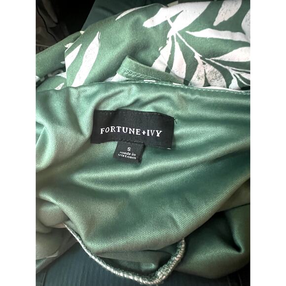 Fortune + Ivy Palm Leaf Floral Dress Size Small - Picture 4 of 6